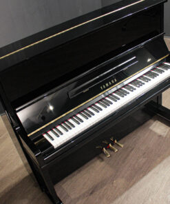 Piano vertical à venda
